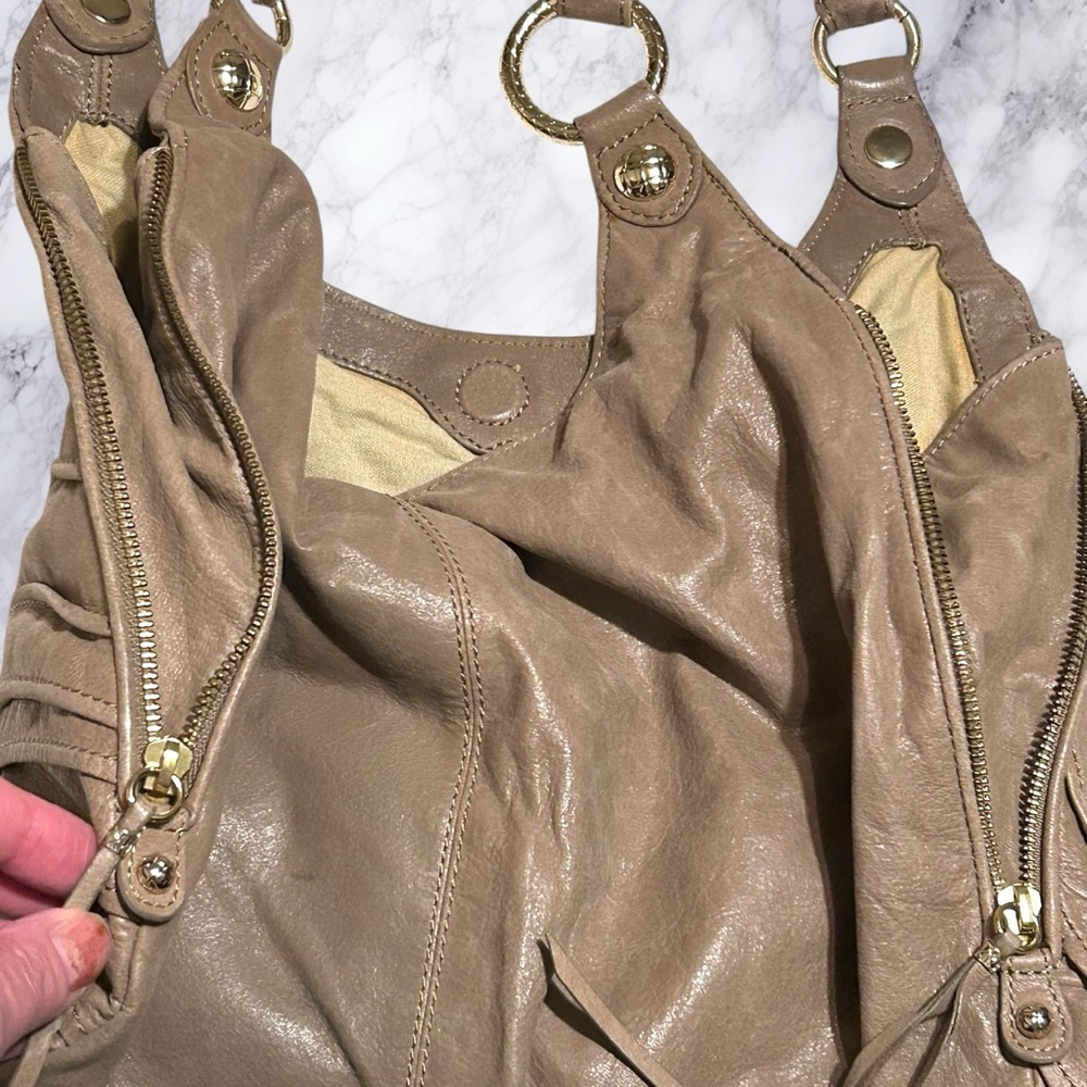 Elliott Lucca XL Purse Tan Light Brown Large Magnetic Shoulder - Picture 11 of 13